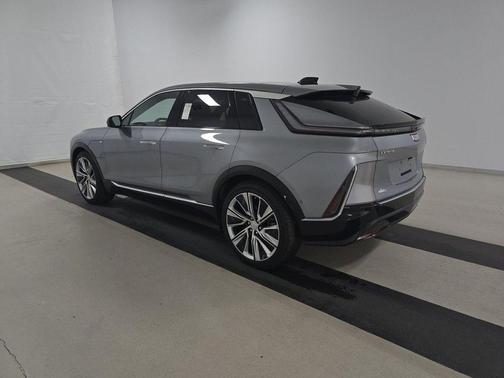 2024 Cadillac LYRIQ V