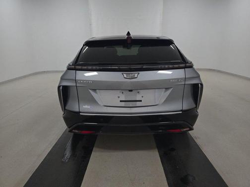 2024 Cadillac LYRIQ V
