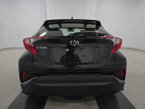 2019 Toyota C-HR LE