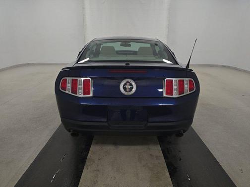 2011 Ford Mustang V6