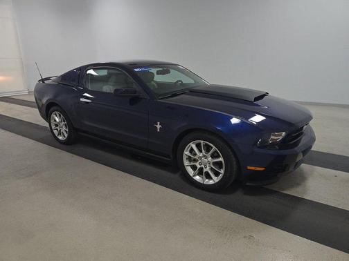 2011 Ford Mustang V6