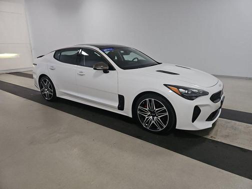 2022 Kia Stinger GT2
