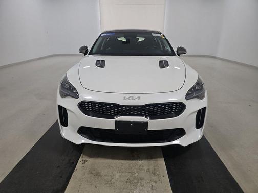 2022 Kia Stinger GT2