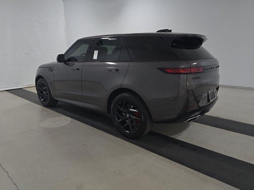 2024 Land Rover Range Rover Sport SE