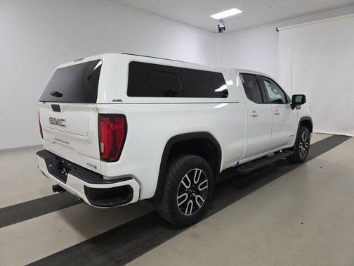Summit White 2019 GMC Sierra 1500 4WD Double Cab 147" AT4