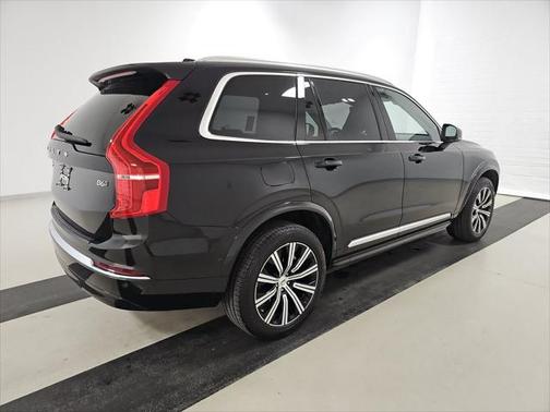 2024 Volvo XC90 B6 Plus Bright Theme 7-Seater