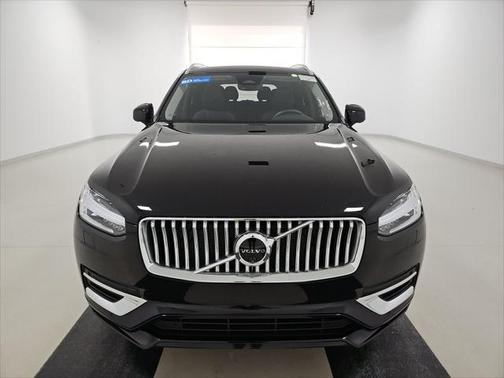 2024 Volvo XC90 B6 Plus Bright Theme 7-Seater