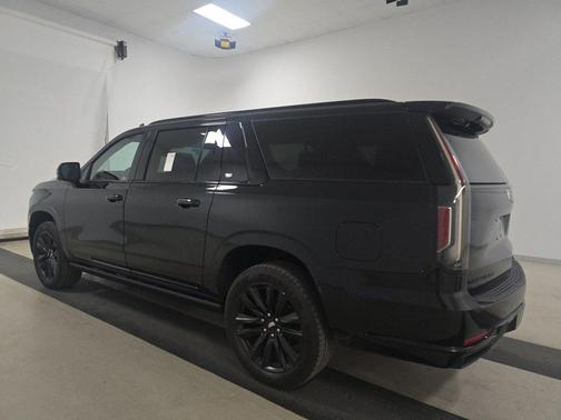 2022 Cadillac Escalade ESV Sport