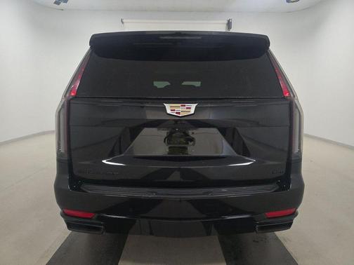 2022 Cadillac Escalade ESV Sport