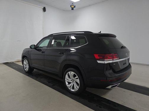 2021 Volkswagen Atlas 2.0T SE w/Technology
