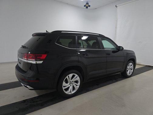 2021 Volkswagen Atlas 2.0T SE w/Technology