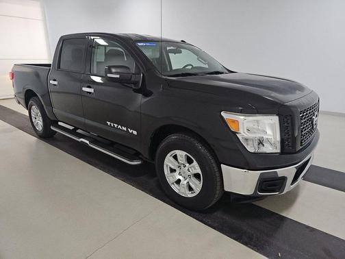 2019 Nissan Titan SV