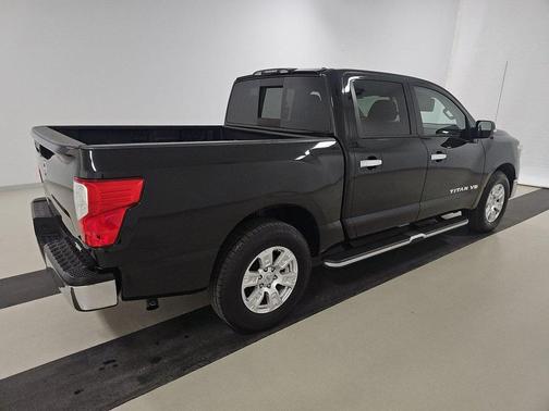 2019 Nissan Titan SV