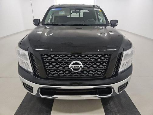 2019 Nissan Titan SV