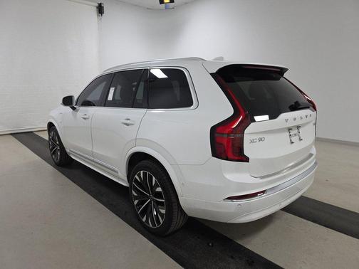 2025 Volvo XC90 Plug-In Hybrid T8 Plus 6-Seater