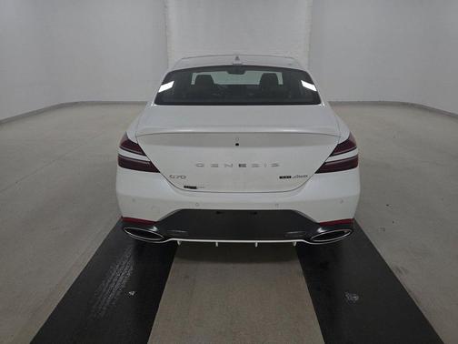 2022 Genesis G70 3.3T AWD