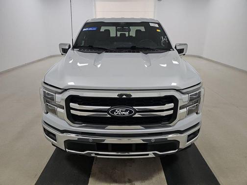 Space White Metallic 2025 Ford F-150 LARIAT 4WD SuperCrew 5.5' Box
