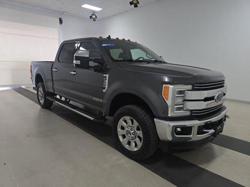 Magnetic Metallic 2019 Ford F-350 LARIAT 4WD Crew Cab 6.75' Box