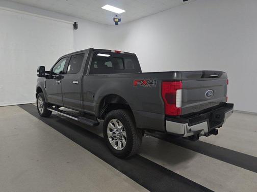 Magnetic Metallic 2019 Ford F-350 LARIAT 4WD Crew Cab 6.75' Box