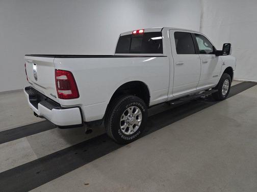 Bright White Clearcoat 2024 RAM 2500 Laramie 4x4 Crew Cab 6'4" Box