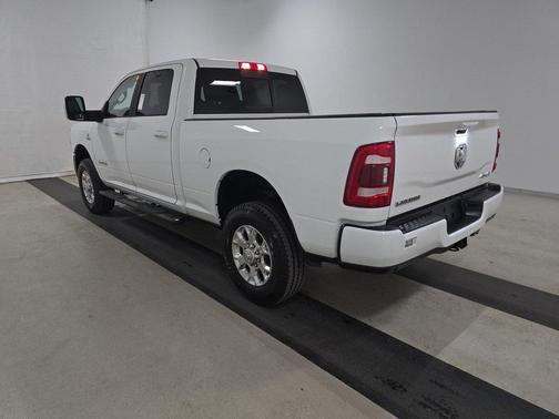 Bright White Clearcoat 2024 RAM 2500 Laramie 4x4 Crew Cab 6'4" Box