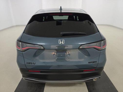 Nordic Forest Pearl 2026 Honda HR-V Sport 2WD CVT