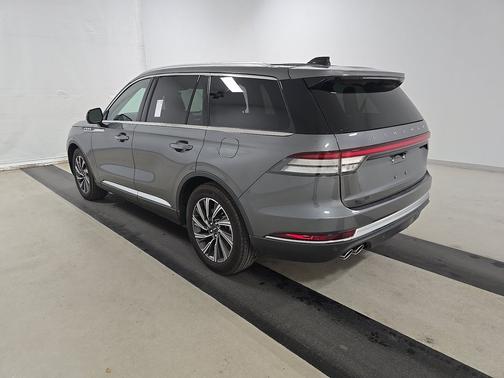 ASHER GRAY MET CC 2025 Lincoln Aviator Premiere