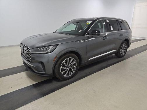 ASHER GRAY MET CC 2025 Lincoln Aviator Premiere