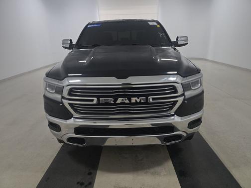 Black Forest Green Pearlcoat 2019 RAM 1500 Laramie 4x4 Crew Cab 5'7" Box