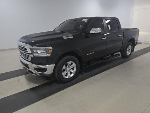 Black Forest Green Pearlcoat 2019 RAM 1500 Laramie 4x4 Crew Cab 5'7" Box
