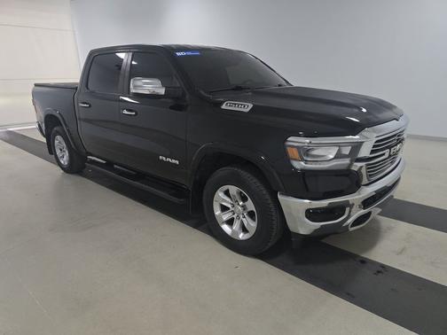 Black Forest Green Pearlcoat 2019 RAM 1500 Laramie 4x4 Crew Cab 5'7" Box