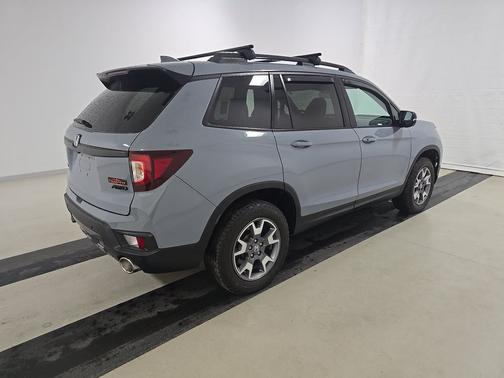 Sonic Gray Pearl 2023 Honda Passport TrailSport AWD