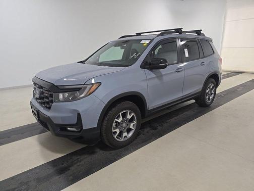 Sonic Gray Pearl 2023 Honda Passport TrailSport AWD