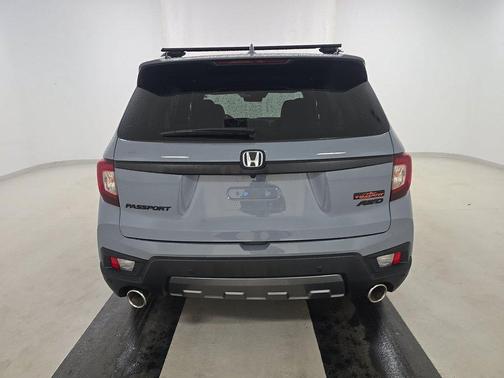 Sonic Gray Pearl 2023 Honda Passport TrailSport AWD