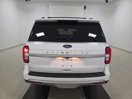 2024 Ford Expedition Max XLT 4x4