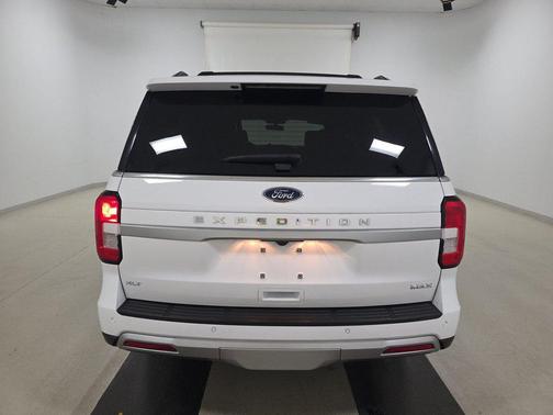 2024 Ford Expedition Max XLT 4x4