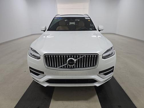 2022 Volvo XC90 Recharge Plug-In Hybrid T8 eAWD PHEV Inscription 7P