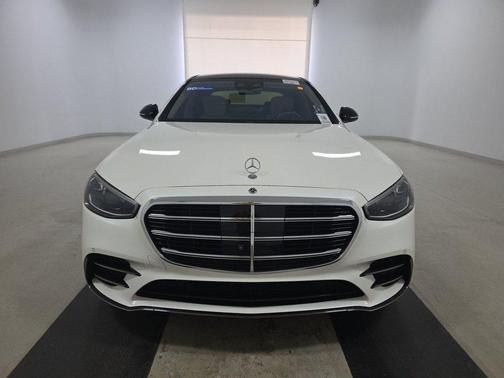 MANUFAKTUR Diamond White 2023 Mercedes-Benz S-Class S 500 4MATIC Sedan