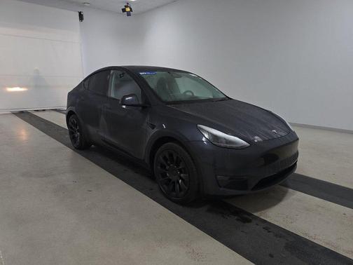 2024 Tesla Model Y Long Range Dual Motor All-Wheel Drive