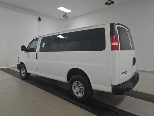 2015 Chevrolet Express 2500 Work Van