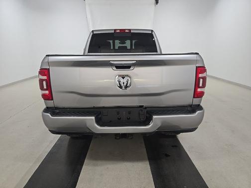 Billet Silver Metallic Clearcoat 2022 RAM 2500 Big Horn 4x4 Crew Cab 6'4" Box