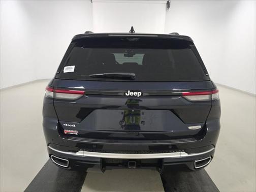 2024 Jeep Grand Cherokee Summit