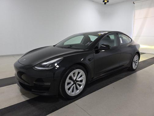 2021 Tesla Model 3 Standard Range Plus