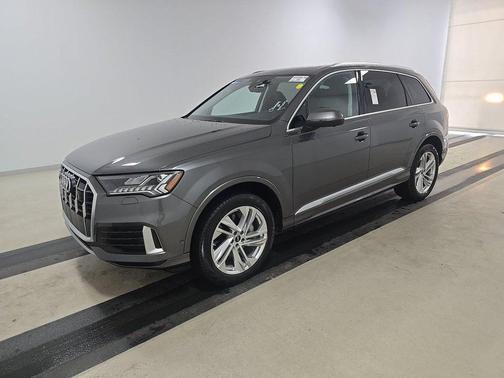 Samurai Gray Metallic 2023 Audi Q7 Premium Plus 45 TFSI quattro