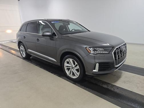 Samurai Gray Metallic 2023 Audi Q7 Premium Plus 45 TFSI quattro