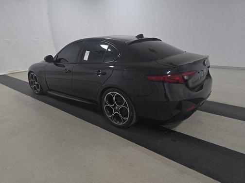 2022 Alfa Romeo Giulia Ti