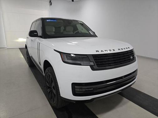 2025 Land Rover Range Rover P550e Autobiography