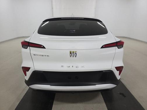 Summit White 2024 Buick Envista FWD 4dr Preferred
