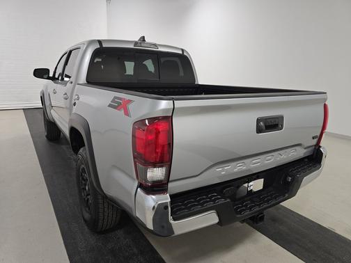 2023 Toyota Tacoma SR5 Double Cab 5' Bed V6 AT (Natl)