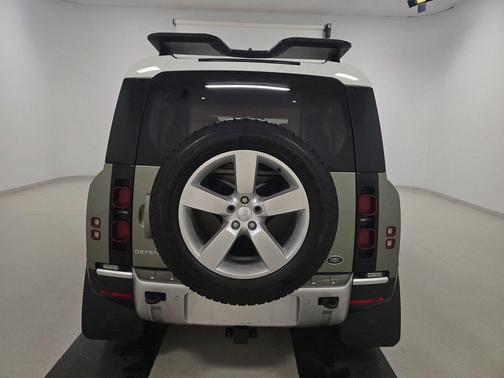 2022 Land Rover Defender SE 4 DOOR SUV 3.0L 6 CYL